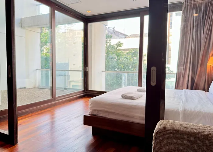 Apartment H De Silom *
