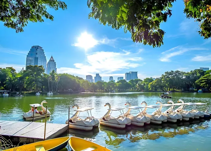H De Silom